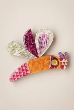 A Dragonfly Named Buzz Broche