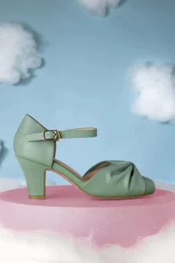 Ava Heart Stopper Pumps In Saliegroen