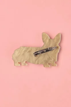 Charming Chaperone Broche