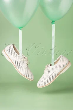 Derby Punch Schoenen In Gebroken Wit