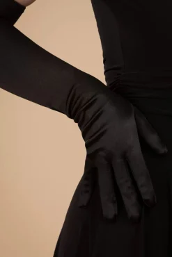 Elegante Lange Satijnen Handschoenen In Zwart