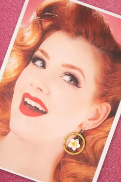 Floral Bamboe Oorringen In Wit