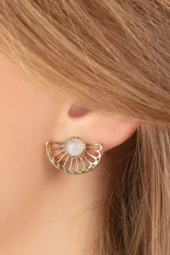 Flower Fan Oorbellen In Goud En Maansteen Wit