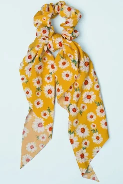 Geraldine Scrunchie In Geel