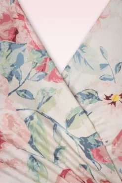 Irene Flower Overslagswingjurk In Zijdeachtig Creme