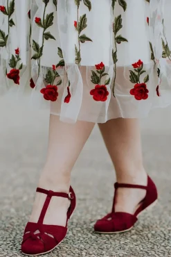 London T-Strap Flats In Wijnrood