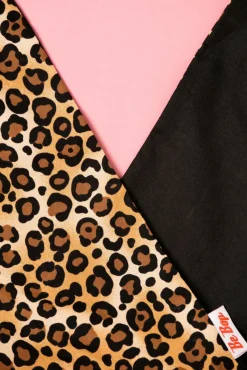 Luipaardvlekken In Mijn Haarsjaal