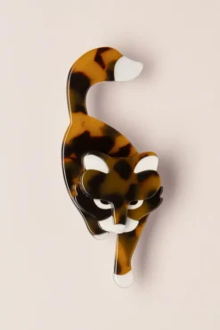 Meandering Monday Broche