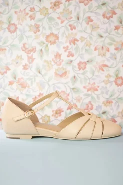 Montpellier Flats Met T-Strapjes In Creme