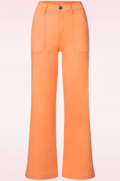 Naomi Broek In Papaja