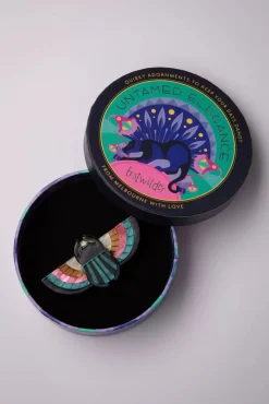 Regal Intrigue Broche