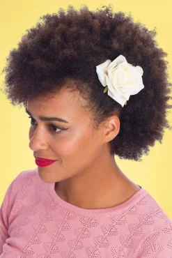 Scented Love Flower Haarclip In Romig Wit