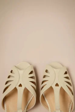 Secret Love Flats In Creme