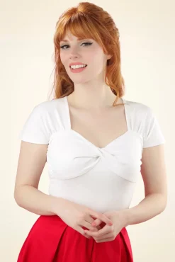 She Who Dares-Top In Gebroken Wit