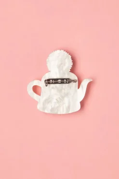 Short, Stout And Cosy Broche