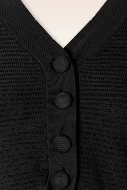 Textured Knit Crop Cardigan In Zwart
