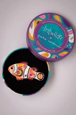 The Charismatic Clownfish Broche