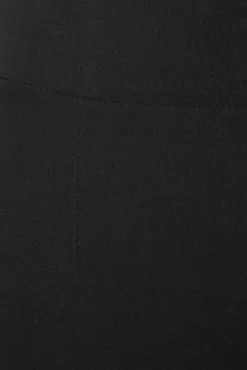 Tina Capribroek In Zwart