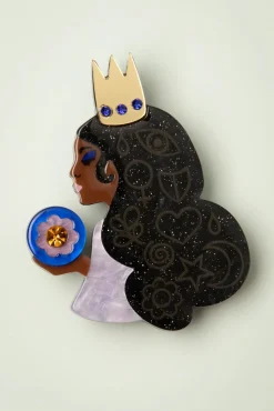 Worthy Of Worship Broche